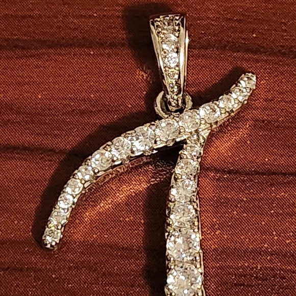 Silver Rhinestone T Pendant - Picture 4 of 8